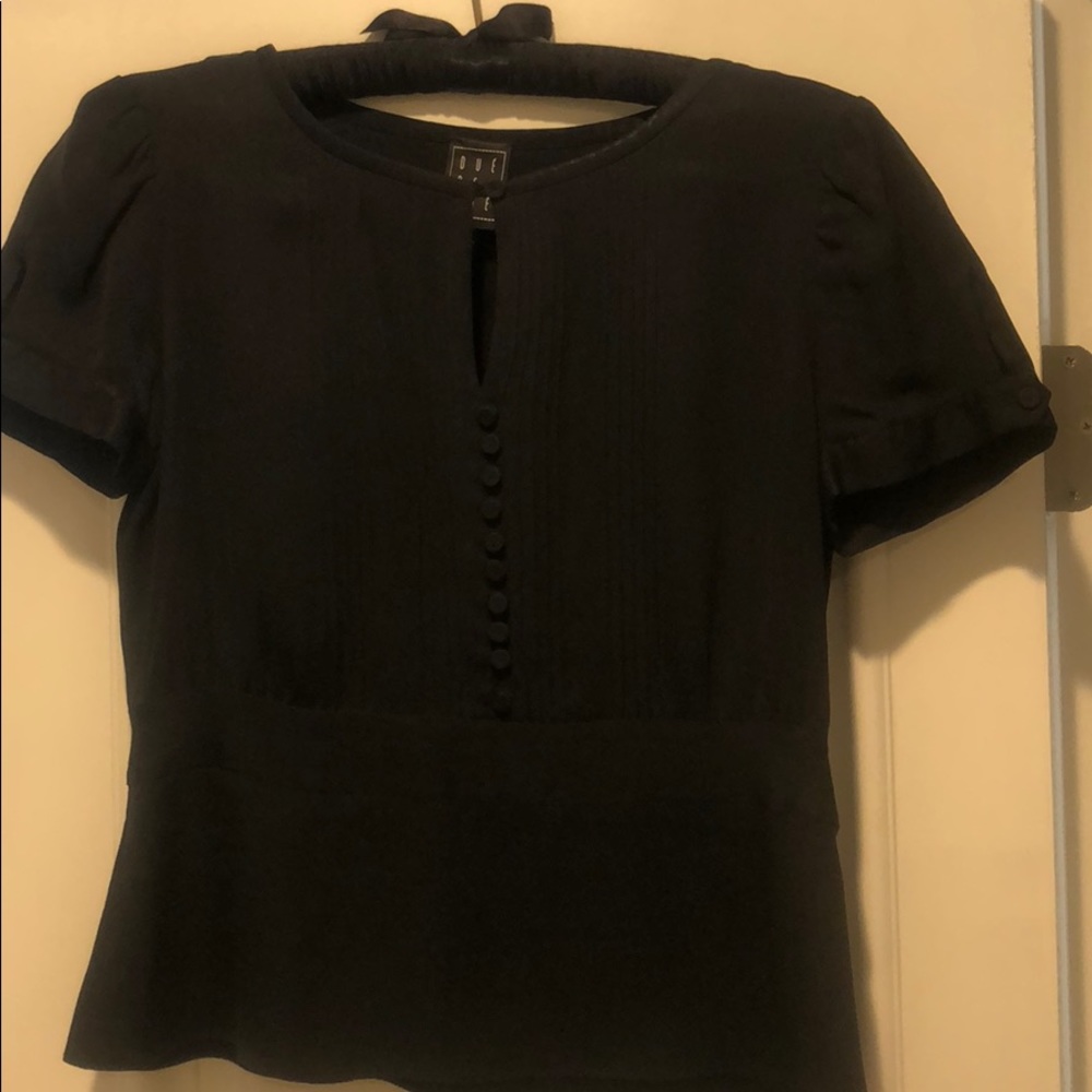 Black petite top - Picture 1 of 6